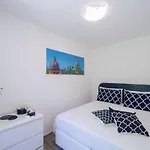 度假居 Zaffiro House 米诺利